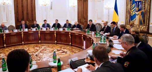 СИТУАЦИЯ НАКАЛИЛАСЬ ДО ПРЕДЕЛА! Аваков призывает срочно созвать СНБО, боевики захватили третий поселок
