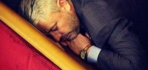 Кабмин уже утвердил БЮДЖЕТ 2016 и подал его в Раду, но там пока голосуют за другое. Ночь будет длинная